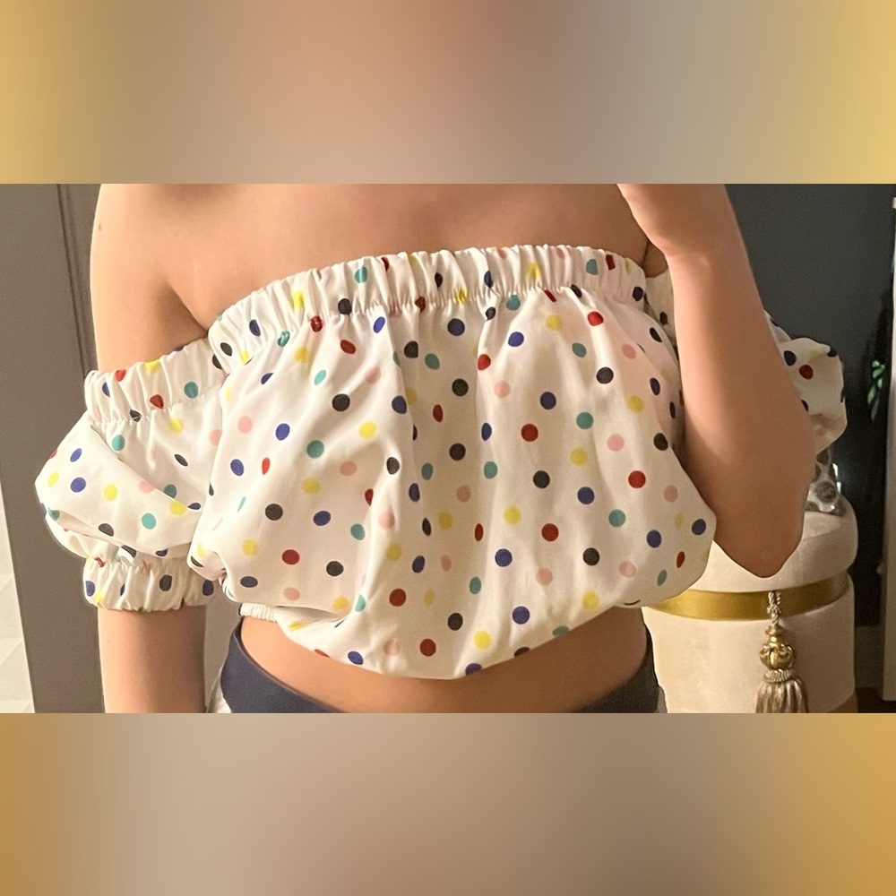 Off the Shoulder polka dot top